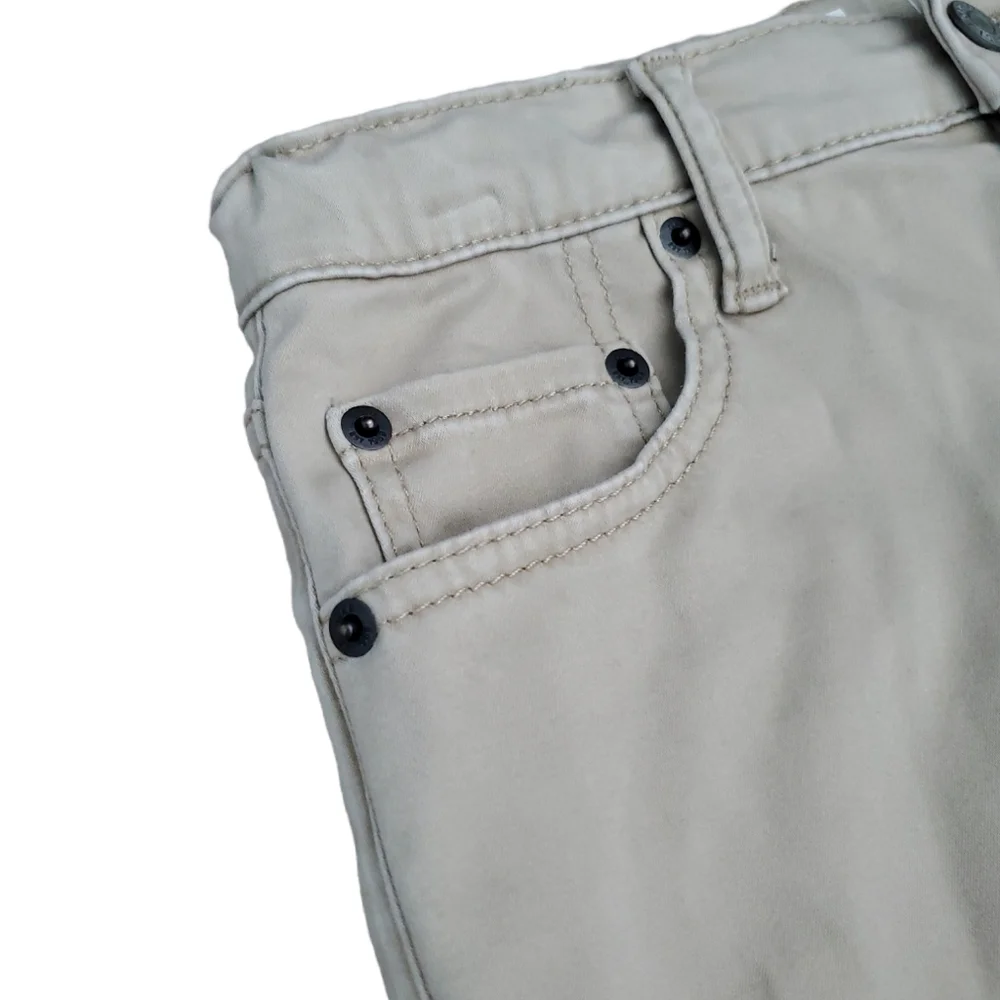 GAP • Khaki Denim Pants